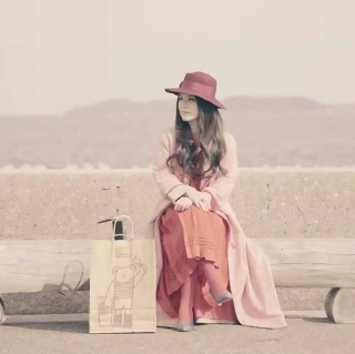 ���ɕ������